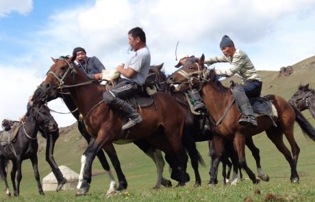 Kirghizstan-Montagne-Celesti-01808 Buzkashi, gioco tipico della regione