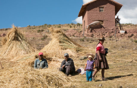 Trekking-a-Machu-Picchu-Peru-4918 Perù, famiglia contadina al lavoro